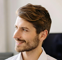 Michael Brennan, CTO di una fintech crypto, headshot di un leader tecnologico